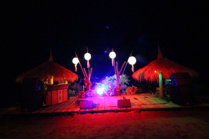 Imagen del bar/restaurante del Hotel Coco Cape Lanta. Foto 6