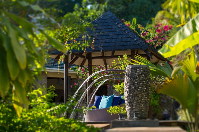 Imagen de los exteriores del Hotel Coco De Mer and Black Parrot Suites. Foto 10