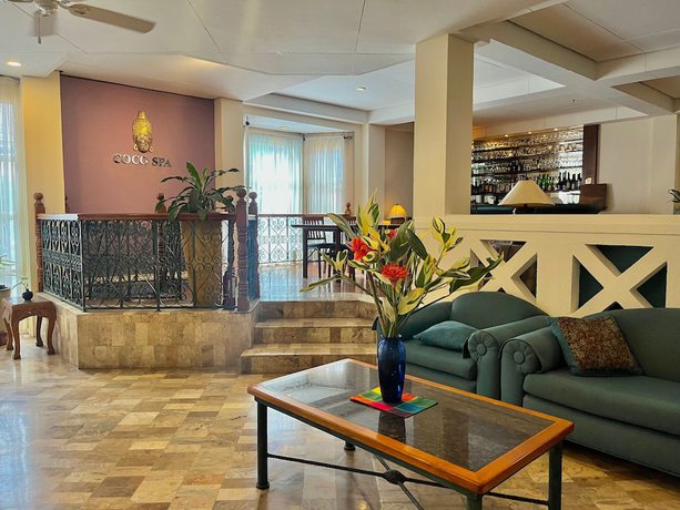 Imagen de los interiores del Hotel Coco Grande. Foto 20