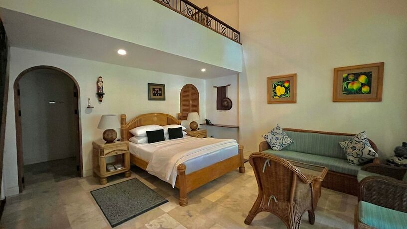Imagen general del Hotel Coco Grove Beach Resort. Foto 3