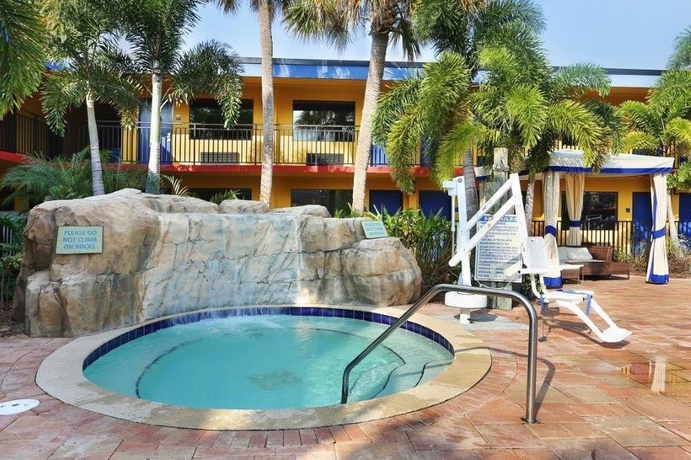 Imagen de la piscina del Hotel Coco Key and Water Resort. Foto 16