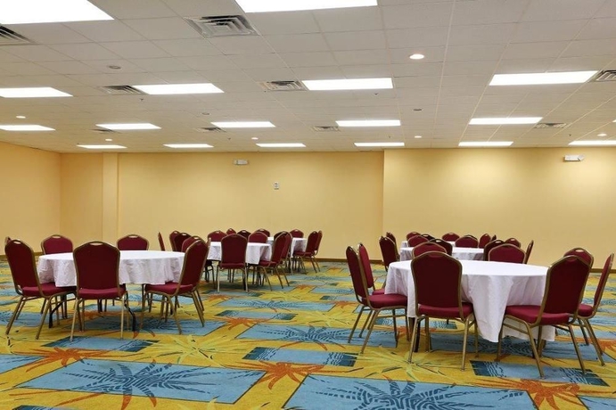 Imagen de los interiores del Hotel Coco Key and Water Resort. Foto 11