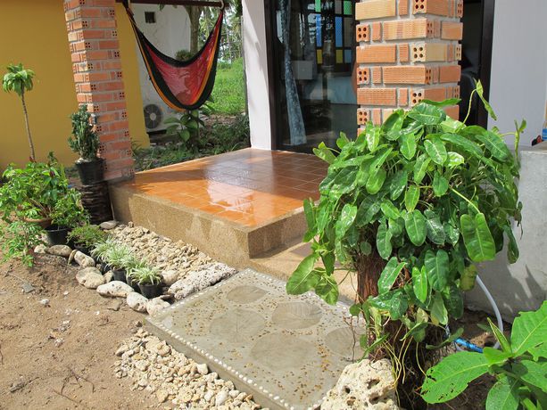 Imagen de los exteriores del Hotel Coco Lanta Eco Resort. Foto 11