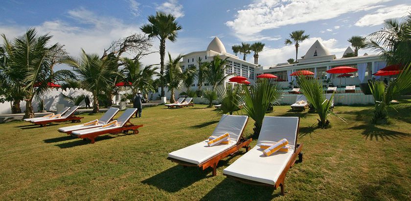 Imagen de los exteriores del Hotel Coco Ocean Resort and Spa, Serekunda. Foto 9