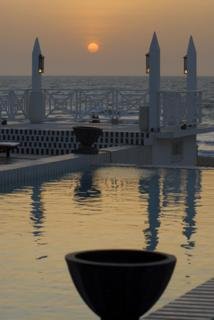 Imagen de los exteriores del Hotel Coco Ocean Resort and Spa, Serekunda. Foto 14