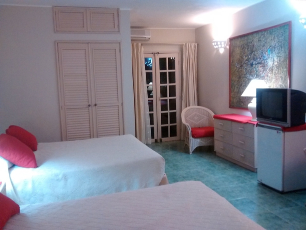 Imagen de la habitación del Hotel Coco Plaza. Foto 7