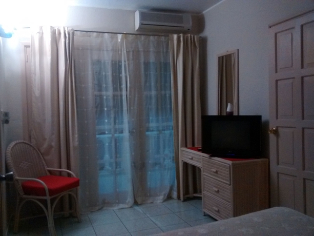 Imagen de la habitación del Hotel Coco Plaza. Foto 10