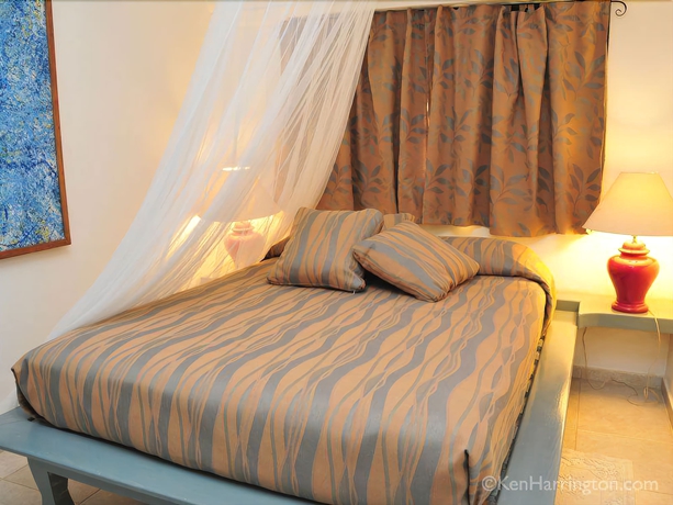 Imagen de la habitación del Hotel Coco Plaza. Foto 17