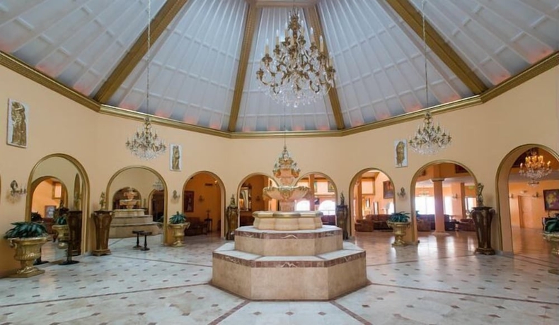 Imagen de los interiores del Hotel Coco Reef Bermuda. Foto 10
