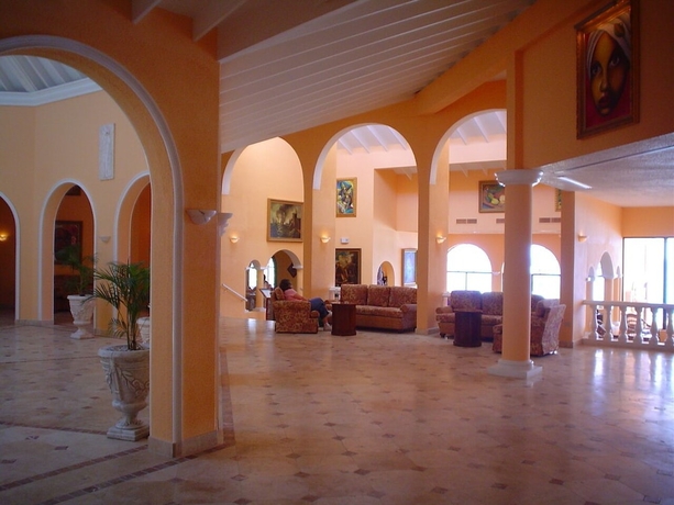 Imagen del bar/restaurante del Hotel Coco Reef Bermuda. Foto 4