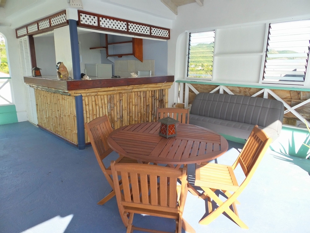 Imagen del bar/restaurante del Hotel Coco Rose Guesthouse. Foto 2