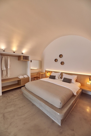 Imagen de la habitación del Hotel Coco-Mat Santorini. Foto 10