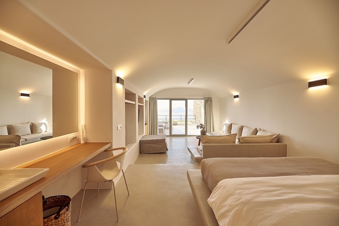 Imagen de la habitación del Hotel Coco-Mat Santorini. Foto 11