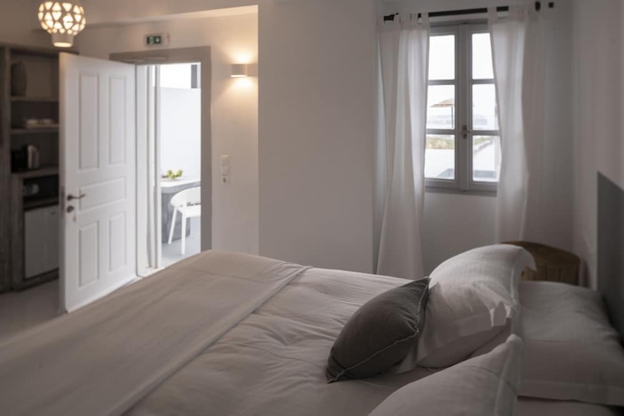 Imagen de la habitación del Hotel Coco-Mat Santorini. Foto 15