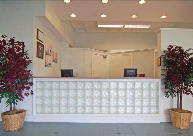 Imagen de los interiores del Hotel Cocoa Beach Suites. Foto 13