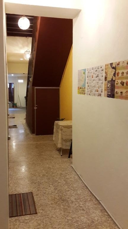 Imagen general del Hotel Cocoa Mews Cafe and Homestay - Hostel. Foto 8
