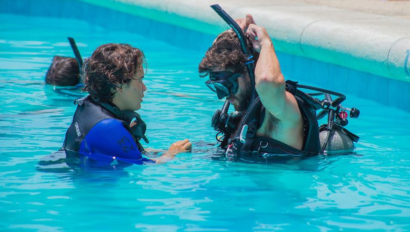 Imagen de la piscina del Hotel Cocoliso Island Resort. Foto 19