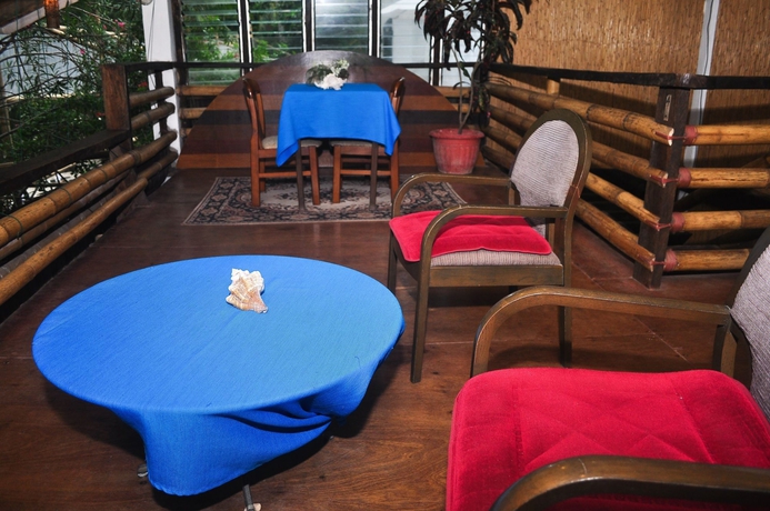 Imagen de los exteriores del Hotel Cocoloco Boracay Beach Resort. Foto 15