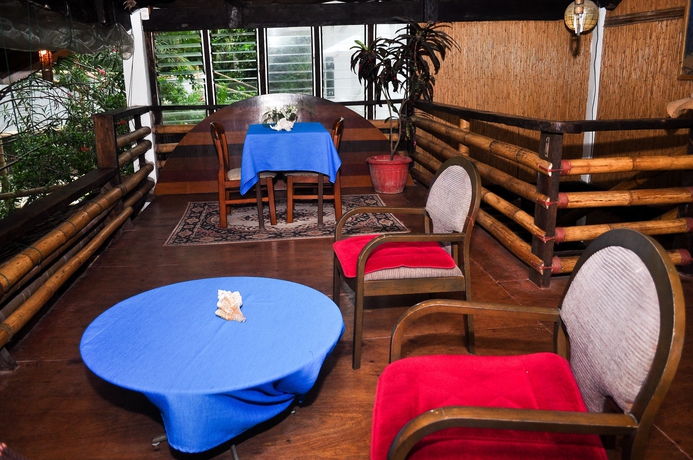 Imagen de los exteriores del Hotel Cocoloco Boracay Beach Resort. Foto 16