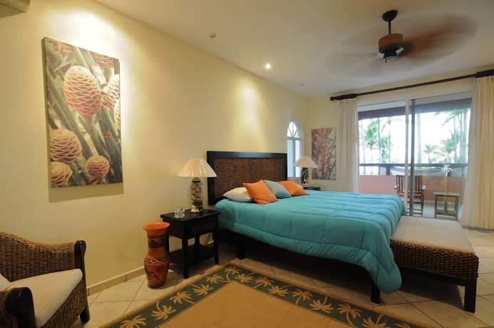 Imagen de la habitación del Hotel Cocomar Beachfront and Island Resort. Foto 3