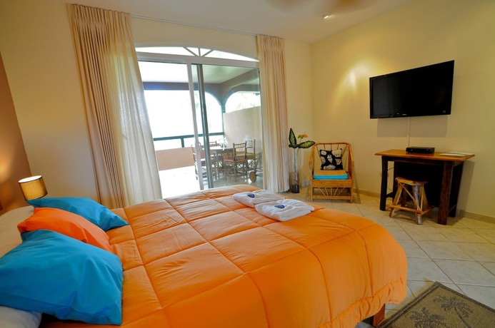 Imagen de la habitación del Hotel Cocomar Beachfront and Island Resort. Foto 10