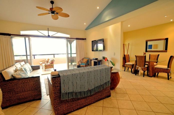 Imagen de la habitación del Hotel Cocomar Beachfront and Island Resort. Foto 17