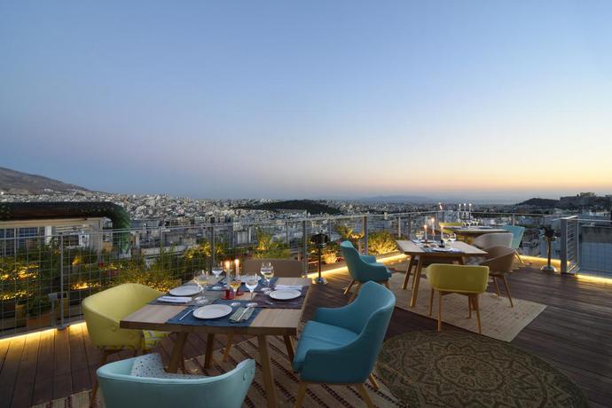 Imagen del bar/restaurante del Hotel Coco-mat Athens. Foto 3