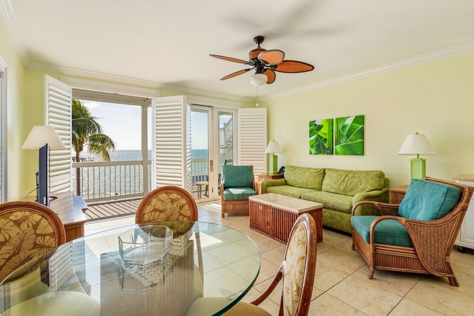 Imagen general del Hotel Coconut Beach Resort, Cayo Hueso . Foto 1