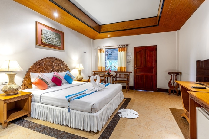 Imagen de la habitación del Hotel Coconut Beach Resort. Foto 6