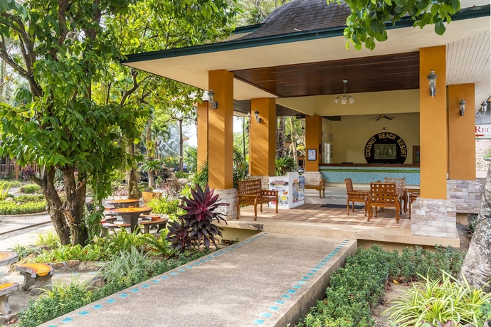 Imagen de los interiores del Hotel Coconut Beach Resort. Foto 19