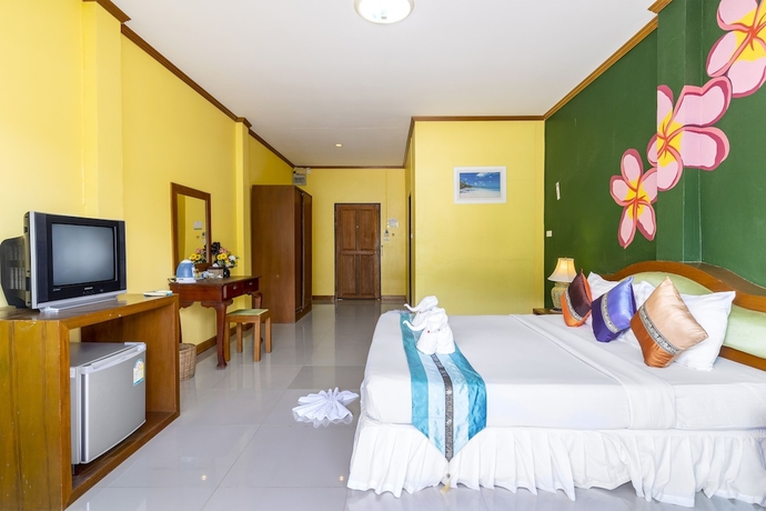 Imagen de la habitación del Hotel Coconut Beach Resort. Foto 12