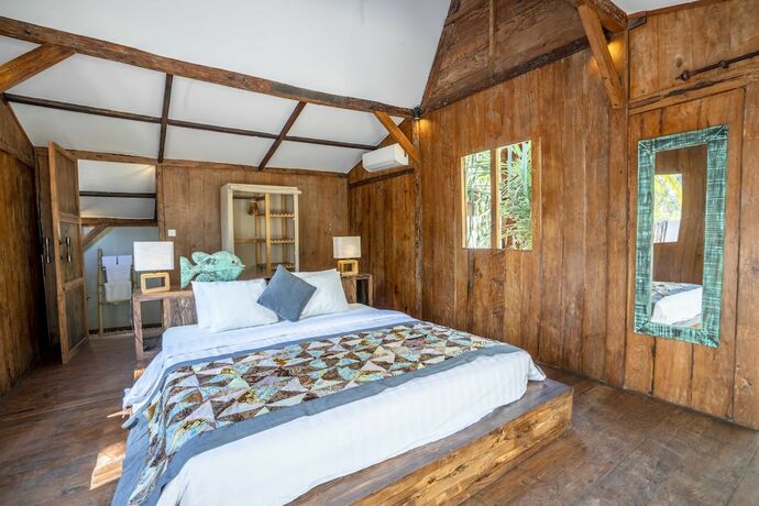 Imagen de la habitación del Hotel Coconut Garden Resort. Foto 30