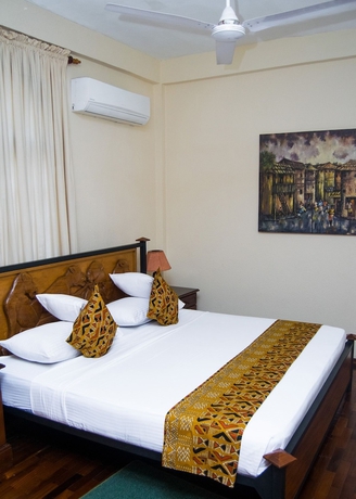 Imagen de la habitación del Hotel Coconut Grove Regency. Foto 3