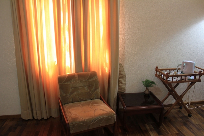 Imagen de la habitación del Hotel Coconut Grove Regency. Foto 13