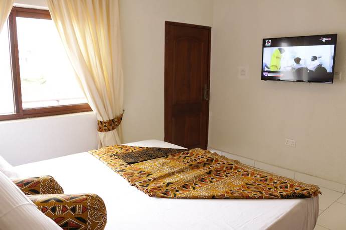 Imagen de la habitación del Hotel Coconut Grove Sakumono. Foto 12