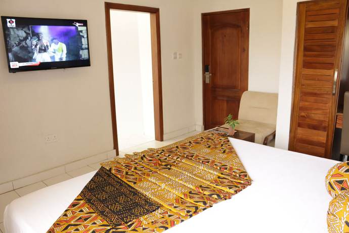 Imagen de la habitación del Hotel Coconut Grove Sakumono. Foto 14