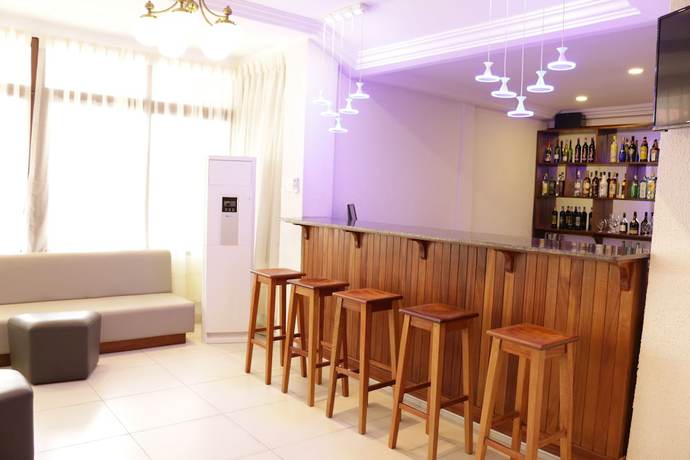 Imagen del bar/restaurante del Hotel Coconut Grove Sakumono. Foto 2