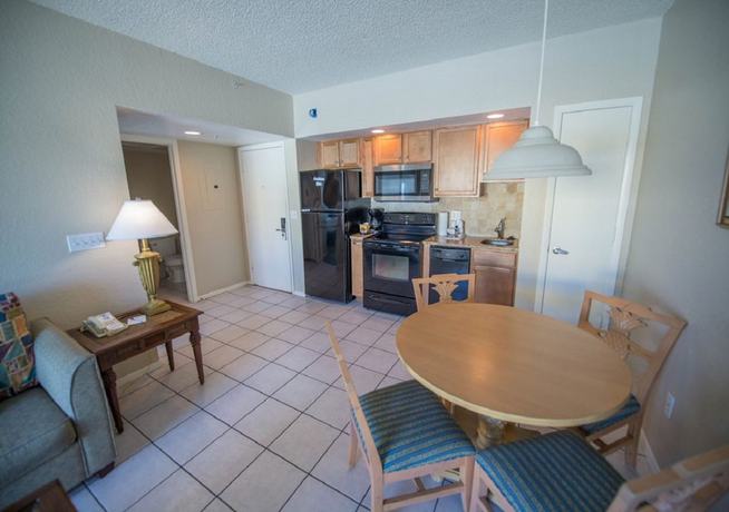 Imagen de la habitación del Hotel Coconut Palms Beach Resort Ii A Ramada By Wyndham. Foto 5