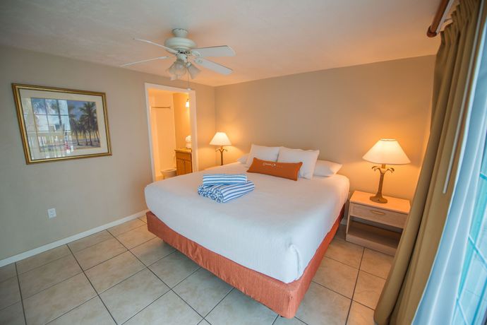 Imagen de la habitación del Hotel Coconut Palms Beach Resort Ii A Ramada By Wyndham. Foto 8