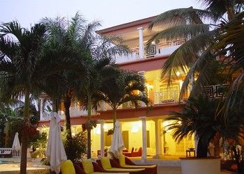 Imagen de los exteriores del Hotel Coconut Residence. Foto 13