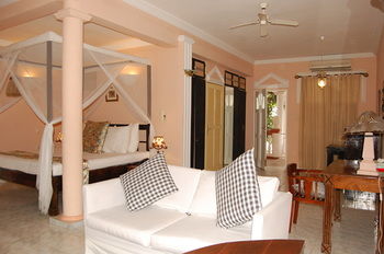 Imagen de la habitación del Hotel Coconut Residence. Foto 9