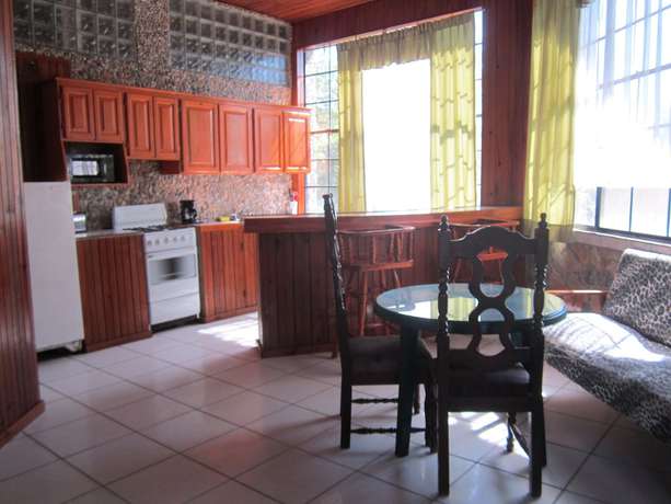 Imagen de la habitación del Hotel Coconut Tree West Bay. Foto 10