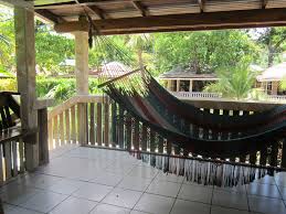 Imagen de los exteriores del Hotel Coconut Tree West End. Foto 4