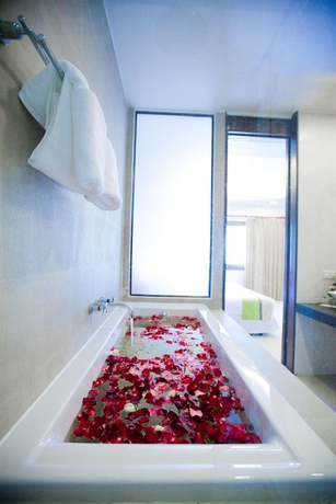 Imagen de la habitación del Hotel Coconut Village Resort. Foto 9