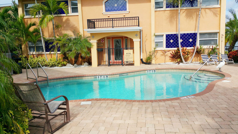 Imagen de la habitación del Hotel Coconut Villas Of Dunedin. Foto 5