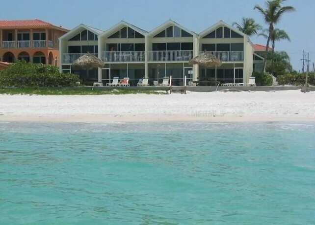 Imagen general del Hotel Coconuts Beach Resort, Holmes Beach. Foto 1