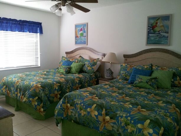 Imagen general del Hotel Coconuts Beach Resort, Holmes Beach. Foto 4