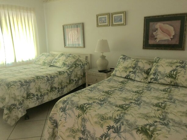 Imagen general del Hotel Coconuts Beach Resort, Holmes Beach. Foto 5