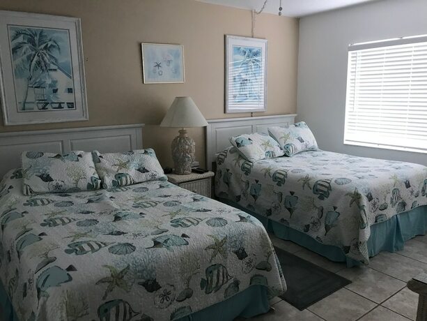 Imagen general del Hotel Coconuts Beach Resort, Holmes Beach. Foto 10