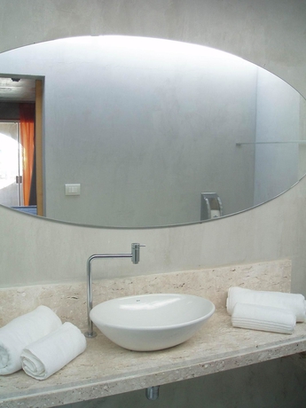 Imagen de la habitación del Hotel Cocoon E Lounge. Foto 3